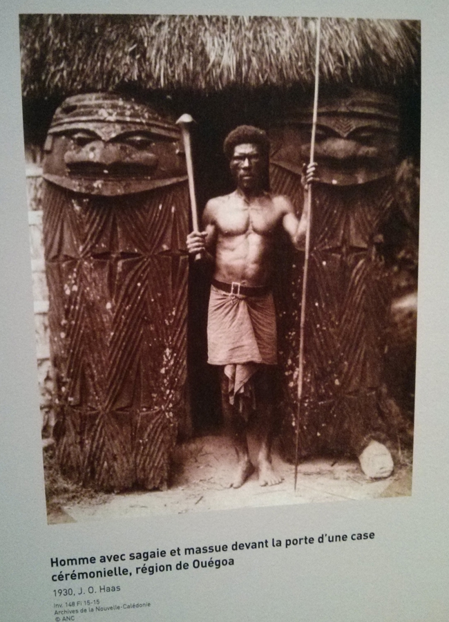 05_kanak_-_homme_avec_sagaie_et_massue.jpg