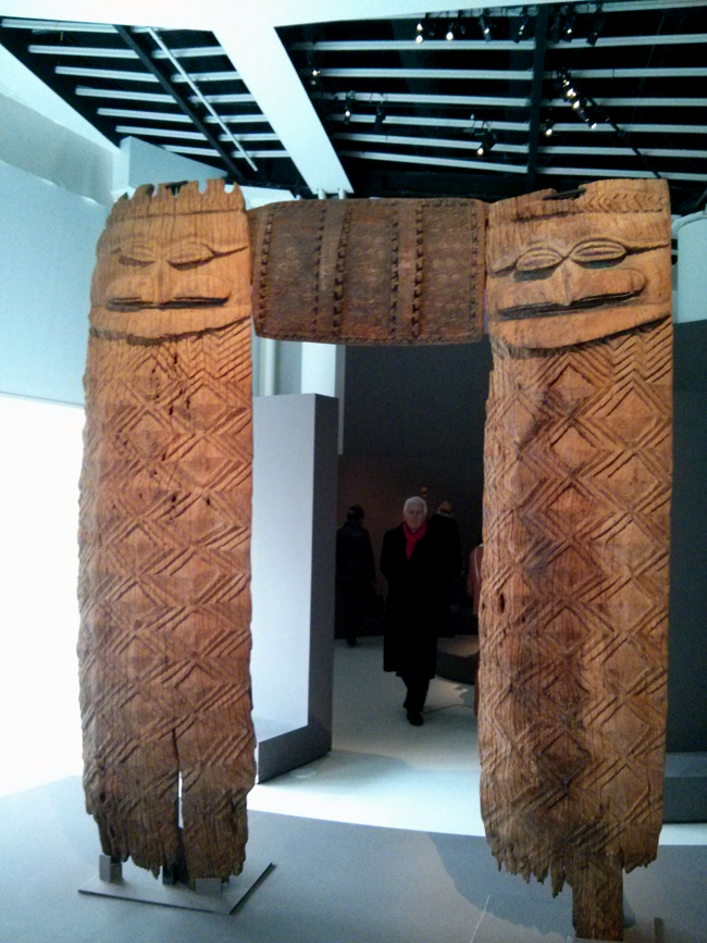 09_kanak_-_grande_porte_case.jpg